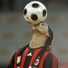 Ronaldinho vestirá la camiseta con el número 80