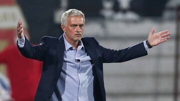 Mourinho empieza fuerte y ya atiza al calendario: "Es un chiste"