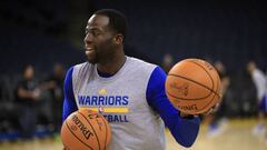 OAKLAND, CA - MAY 31: Draymond Green #23 of the Golden State Warriors warms up during a practice for the 2017 NBA Finals at ORACLE Arena on May 31, 2017 in Oakland, California. NOTE TO USER: User expressly acknowledges and agrees that, by downloading and or using this photograph, User is consenting to the terms and conditions of the Getty Images License Agreement.   Ezra Shaw/Getty Images/AFP
 == FOR NEWSPAPERS, INTERNET, TELCOS &amp; TELEVISION USE ONLY ==