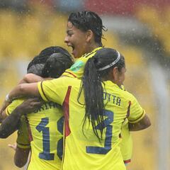 Colombia avanza a semis con goleada y Linda en duda