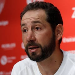 Machín: "La fase de grupos en lo mínimo que merece el Sevilla"
