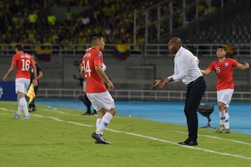 Colombia clasificó como segunda del grupo A con 7 puntos, producto de dos victorias, un empate y una derrota. Los dirigidos por Arturo Reyes jugarán su primer partido del cuadrangular final ante Brasil en el estadio Alfonso López de Bucaramanga. 