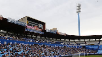 El Gol Norte durante el entrenamiento a puerta abierta previo al estreno liguero en La Romareda.