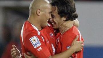 <b>HISTÓRICO.</b> Este triunfo, que permite a la ''Roja'' acumular 16 puntos, es el primero que Chile obtiene desde 1973 seis sobre su vecino de la banda oriental de la Cordillera de Los Andes en una historia de 78 confrontaciones, con la salvedad de que los cinco anteriores fueron en amistosos.