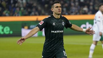 Santos Borré anota en empate de Werder Bremen ante Borussia M'gladbach.