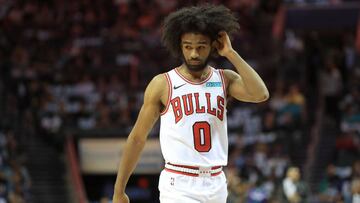 Coby White, durante su debut con Chicago Bulls ante Charlotte Hornets.