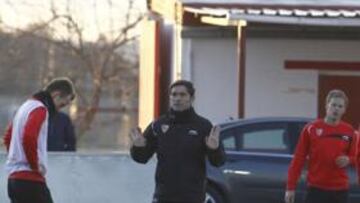 <b>DECIDIDO. </b>Marcelino cree haber dado al fin con la tecla de su Sevilla, aunque ahora le falta darle continuidad en los partidos.