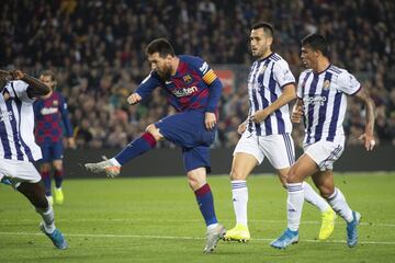 Messi hizo doblete y también anotó el 4-1.