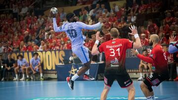 El Bar?a cae en Veszprem tras una racha de 66 victorias