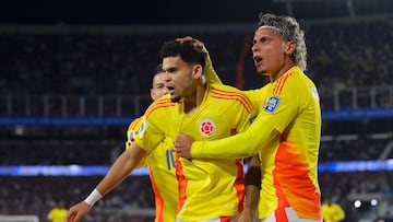 BUENOS AIRES, ARGENTINA - JUNE 10: Luis Diaz of Colombia celebrates with teammates James Rodriguez and Richard Rios after scoring the team's first goal during the FIFA World Cup 2026 South American Qualifier match between Argentina and Colombia at Estadio Más Monumental Antonio Vespucio Liberti on June 10, 2025 in Buenos Aires, Argentina. (Photo by Marcelo Endelli/Getty Images)