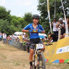 Colombia gana oro, plata y bronce en ciclomontañismo