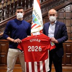 Vivian renueva tres años más con el Athletic, hasta 2026