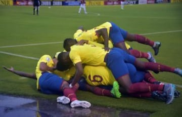 Ecuador le ganó a Bolivia con goles de Miller Bolaños y Felipe Caicedo