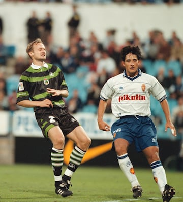 El delantero jugó dos campañas en el Racing de Santander. Poca aportación goleadora, sólo 5 goles en las dos campañas.