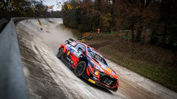 Dani SORDO (ESP) of team HYUNDAI SHELL MOBIS WORLD RALLY TEAM are seen performing during the World Rally Championship Italy in Monza, Italy on November 19, 2021 // Jaanus Ree / Red Bull Content Pool // SI202111190868 // Usage for editorial use only //