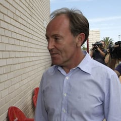 El Valencia finiquita a dos médicos y fisios de la Academia