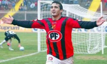 Llegó a Rangers en el 2008 con pocas participaciones en los clubes anteriores. Anotó 22 goles y emigró a Livorno de Italia, Celta de Vigo y Racing argentino. En Santiago Wanderers tuvo una gran campaña en el 2014 y emigró al fútbol de Estados Unidos.