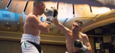 Ardy repite corona en un ¨¦pico combate ante Castro en el Casino