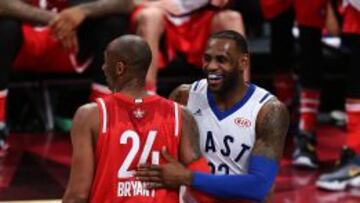 LeBron James y Kobe Bryant, durante el reciente All Star.