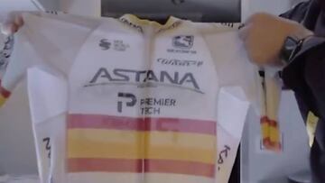 Luis León ya luce su maillot de campeón de España