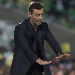 El día que Caixinha reventó al América y el arbitraje