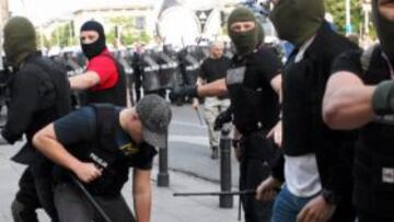 Castigo de la UEFA a Rusia: 120.000 y seis puntos menos