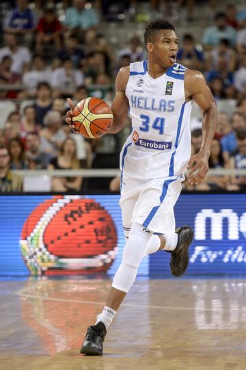 El reciente campeón de la NBA no representará a su país en Baloncesto porque Grecia no se clasificó para los Juegos Olímpicos. 