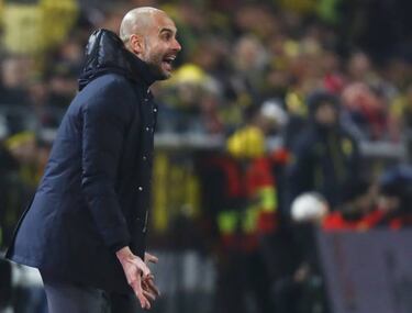 Bayern stay five clear after Dortmund stalemate