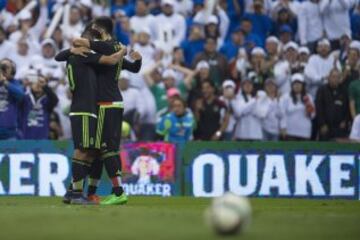 Juan Carlos Osorio debutó con triunfo con la Selección Mexicana. El Tri venció 3-0 a El Salvador en el Estadio Azteca, en partido correspondiente la eliminatoria de Concacaf para el Mundial de Rusia 2018.