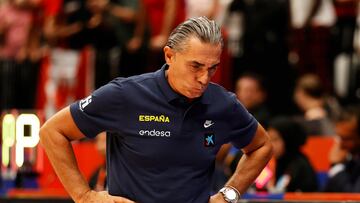 Basketball - FIBA World Cup 2023 - Second Round - Group L - Spain v Canada  - Indonesia Arena, Jakarta, Indonesia - September 3, 2023 Spain coach Sergio Scariolo REUTERS/Willy Kurniawan