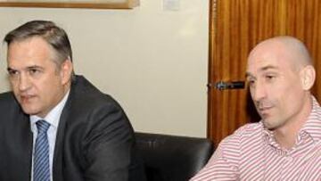 <b>ARMONÍA. </b>Tanto Astiazarán como Rubiales esperan llegar a acuerdos y evitar paros de los jugadores.