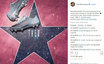 Nike es su patrocinador y hace un año le regalaban las botas Nike Mercurial y le hacían una placa en forma de estrella con su nombre.