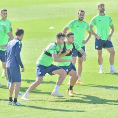 Lezama: Vesga se va incorporando a un grupo sin Iñigo Martínez