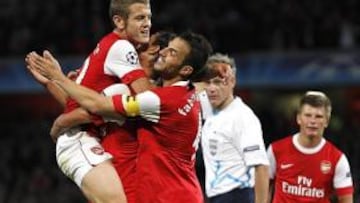 <b>PELIGRO. </b>El Arsenal de Wilshere, Chamakh, Cesc y Arshavin podría medirse a Madrid o Barça.