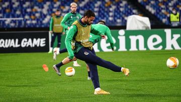 Willian José, en el entrenamiento de la Real en Nápoles