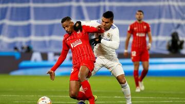 Fernando y Casemiro, durante el Real Madrid-Sevilla de esta Liga.