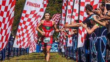 Victoria de Gómez Noya en el medio Ironman de Rotorua