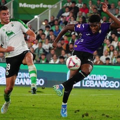 Aprobados y suspensos del Córdoba en Santander: Una herida sin cerrar