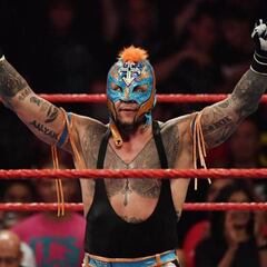 Rey Mysterio se verá con Seth Rollins por el título Universal