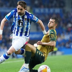 Januzaj apunta a ocupar el hueco de Silva contra el Barça