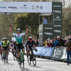 Orluis Aular prende la mecha del triunfo del Caja Rural