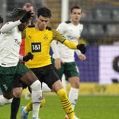 Giovanni Reyna will be sidelined for at least two weeks