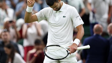 Wimbledon (United Kingdom), 07/07/2023.- Novak Djokovic of Serbia reacts after winning against Stan Wawrinka of Switzerland in their Men's Singles match at the Wimbledon Championships, Wimbledon, Britain, 07 July 2023. (Tenis, Suiza, Reino Unido) EFE/EPA/NEIL HALL EDITORIAL USE ONLY EDITORIAL USE ONLY
