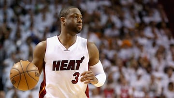 Miami Heat legend Dwyane Wade was today bestowed the ultimate honor as his statue was unveiled at the front of the team's home arena.
Wade, a 13-time All-Star, who played 16 seasons in the NBA, winning three championships with the Heat and was inducted into the Naismith Memorial Basketball Hall of Fame, is the first player in franchise history to have a statue made in his honour.