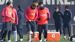 Ivan Rakitic dropped from Barcelona squad for Villarreal clash