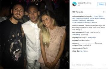 Neymar disfruta de sus vacaciones en Ibiza