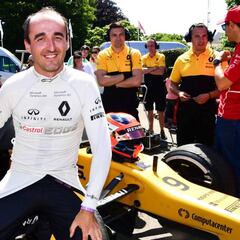 Kubica interesa a otros equipos del paddock y a otras categorías