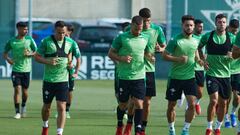 Jugadores del Betis en entrenamiento