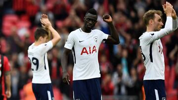 Davinson Sánchez con el Tottenham.