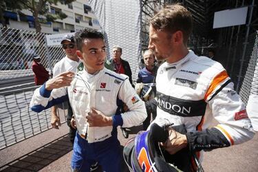 Vettel overcuts Raikkonen to end Ferrari's Monaco wait